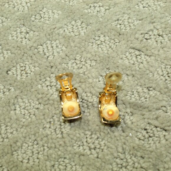 Vintage Christian Dior Gold Tone Clip On Half Hoop Earrings - Picture 3 of 5